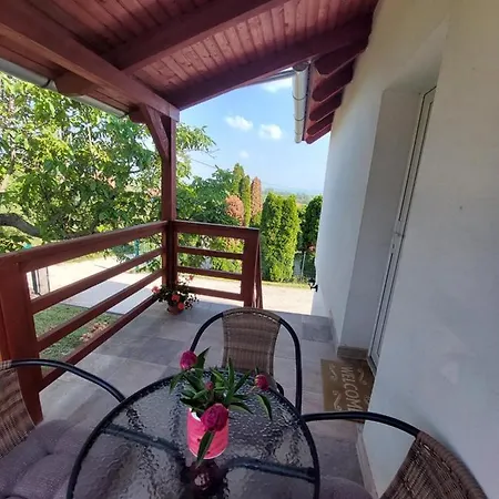 Case de vacanță Laurus Vendeghaz Lovas